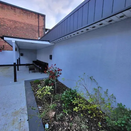 Prime Retreats - Flynn House Hostel