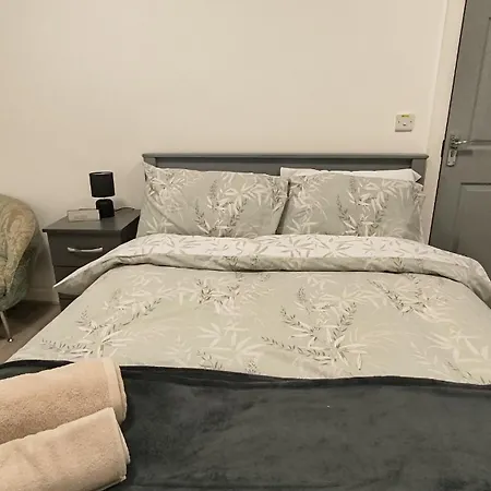 Prime Retreats - Flynn House Birmingham