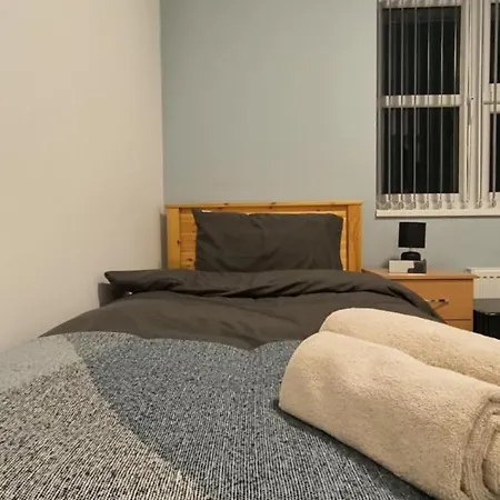 Prime Retreats - Flynn House Vandrerhjem Birmingham